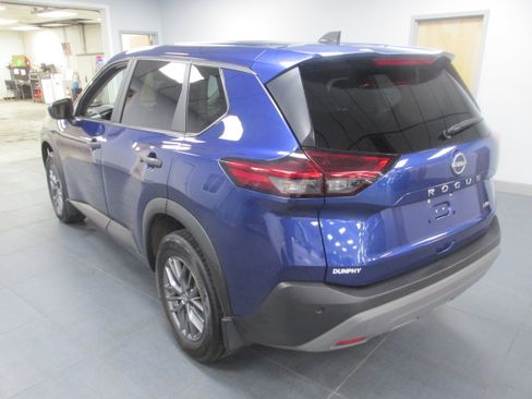 Used 2023 Nissan Rogue S image 7