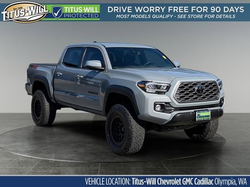 Used 2021 Toyota Tacoma TRD Off-Road w/ Technology Package AWD/4WD image 1