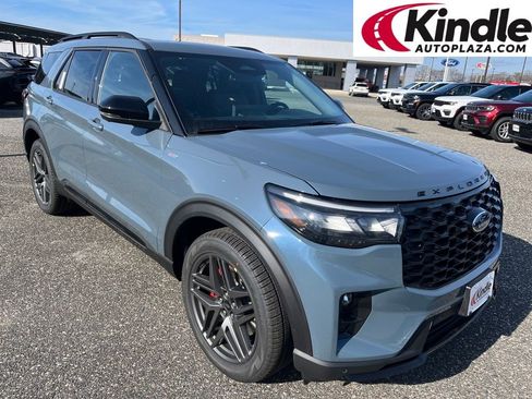 New 2026 Ford Explorer ST-Line w/ ST-Line Street Pack image 1