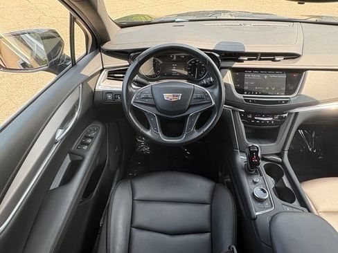 Used 2023 Cadillac XT5 Luxury AWD/4WD image 11