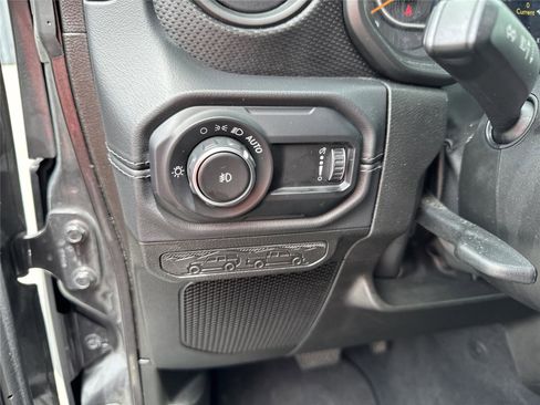 Used 2025 Jeep Wrangler Unlimited Rubicon AWD/4WD image 20