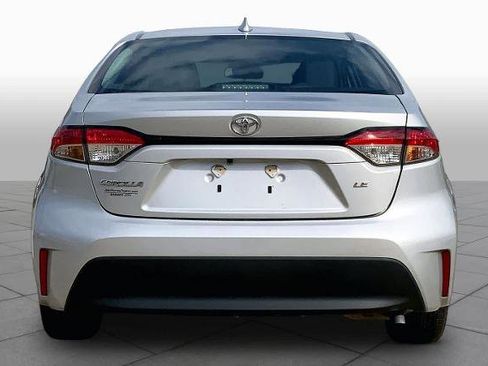 Used 2024 Toyota Corolla LE FWD image 5