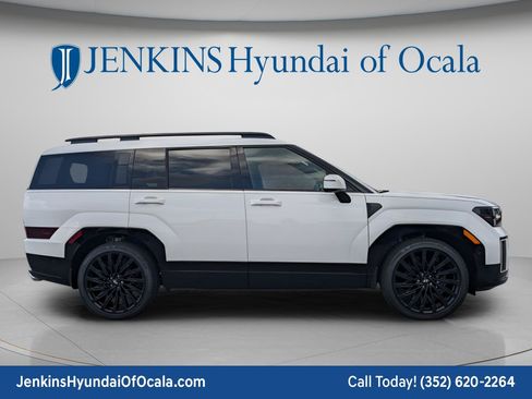 Certified 2025 Hyundai Santa Fe Calligraphy FWD image 2