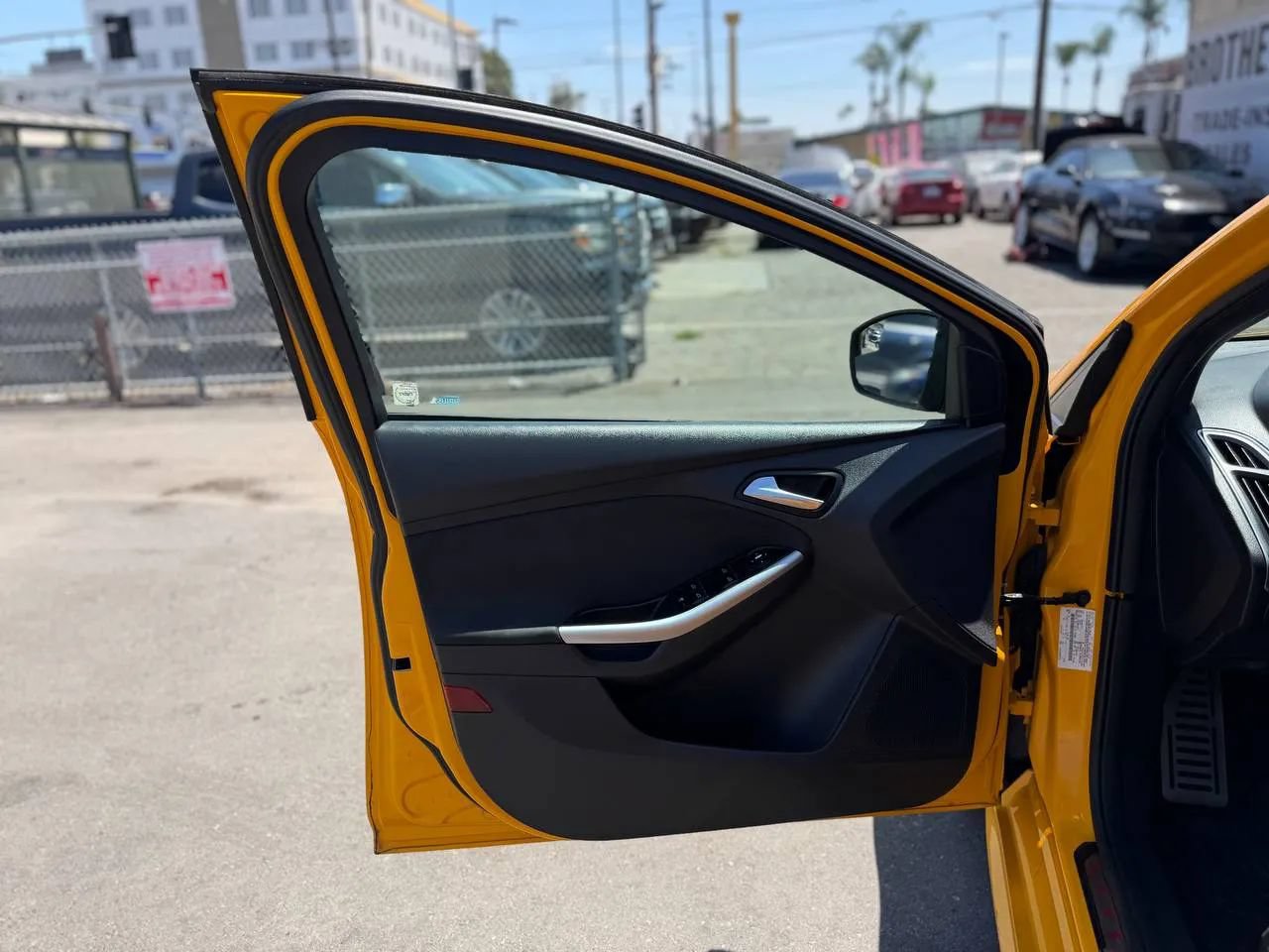 Used 2013 Ford Focus ST FWD image 22