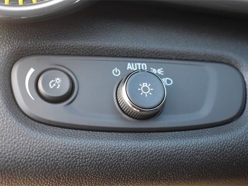 New 2026 Chevrolet Trax LT w/ LPO, Blackout Package image 22