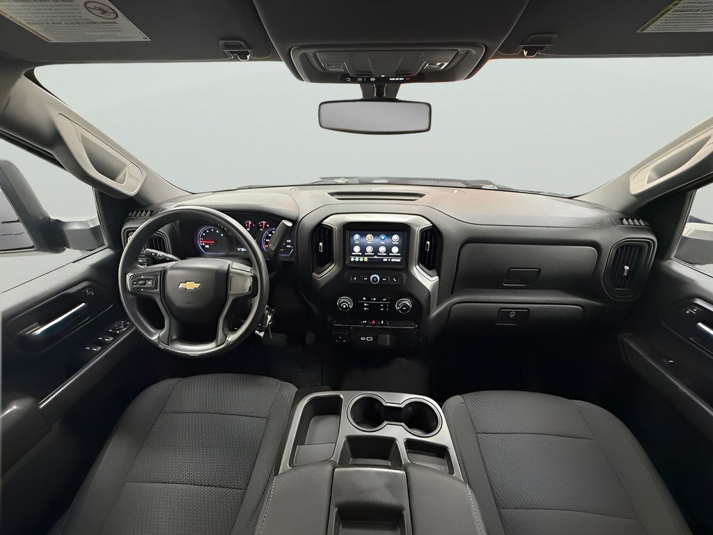 Used 2022 Chevrolet Silverado 2500 Custom w/ Custom Value Package AWD/4WD image 16