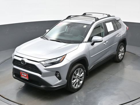Used 2023 Toyota RAV4 XLE Premium AWD/4WD image 36