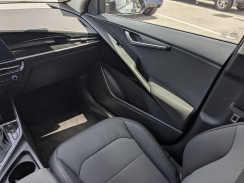 Certified 2023 Kia Niro EX FWD image 20