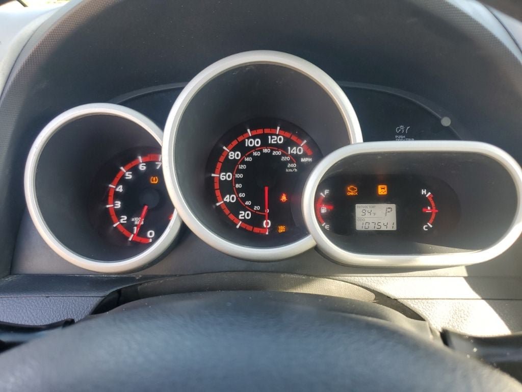 Used 2009 Pontiac Vibe w/ Preferred Package FWD image 24
