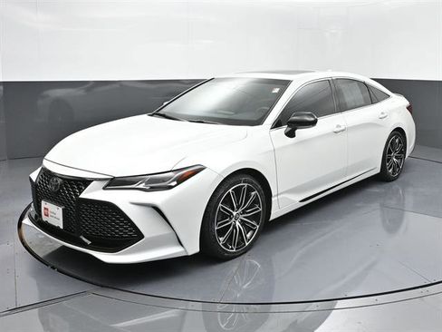Certified 2021 Toyota Avalon Touring FWD image 1