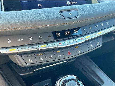 Used 2023 Cadillac XT4 Sport image 15