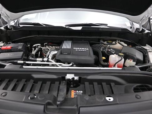 Used 2023 Chevrolet Silverado 1500 RST AWD/4WD image 21