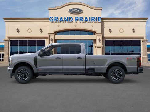 New 2025 Ford F350 Platinum image 3