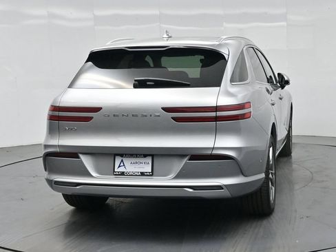 Used 2025 Genesis Electrified GV70 w/ Prestige Package AWD/4WD image 33
