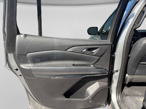 Used 2025 Chevrolet Traverse Z71 AWD/4WD image 13