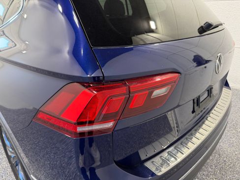 Certified 2023 Volkswagen Tiguan SE FWD image 16