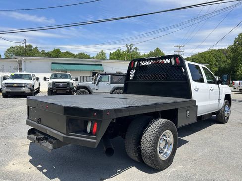 Used 2015 Chevrolet Silverado 3500 LT w/ LT Convenience Package AWD/4WD image 6