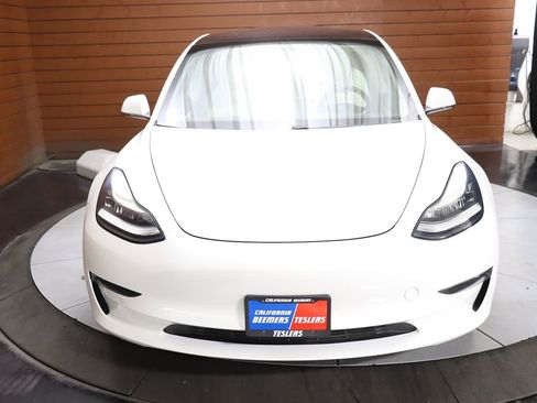 Used 2020 Tesla Model 3 Performance image 12