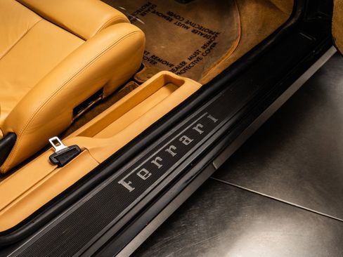 Used 1988 Ferrari Testarossa image 29