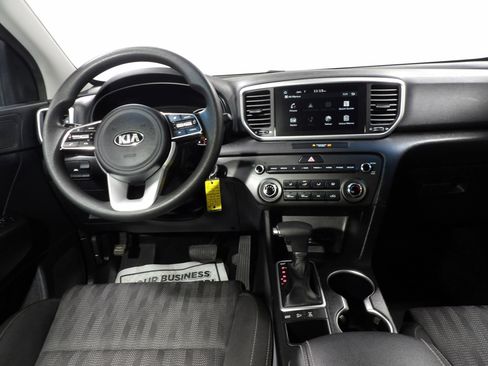 Used 2022 Kia Sportage LX image 13