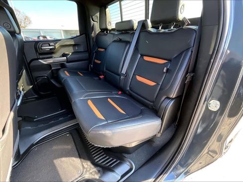 Used 2022 GMC Sierra 1500 AT4 w/ AT4 Preferred Package image 19