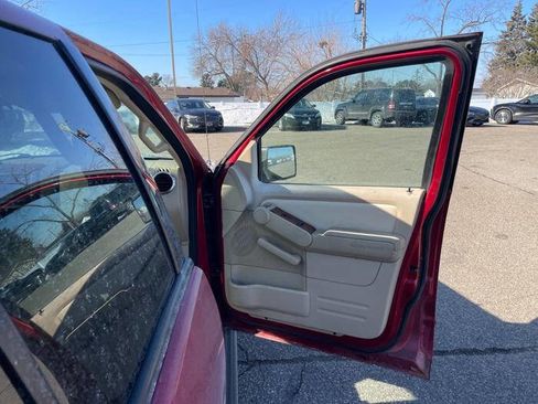 Used 2006 Ford Explorer Eddie Bauer image 30