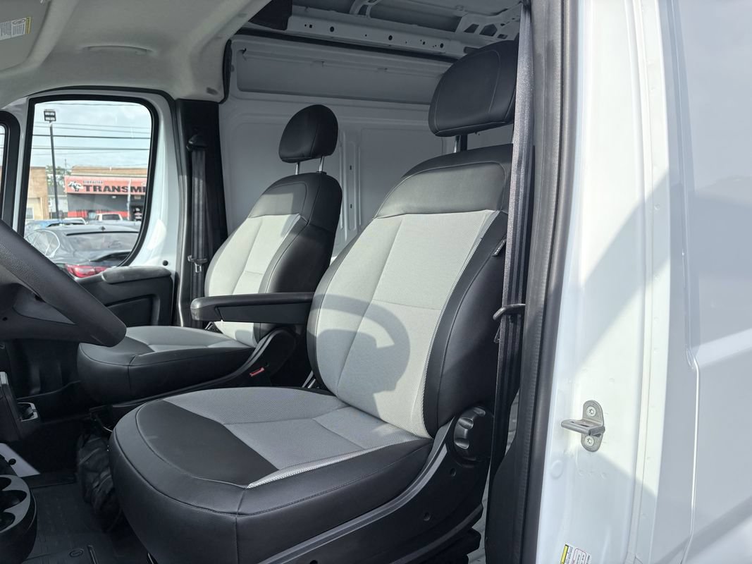 Used 2026 RAM ProMaster 2500 w/ Convenience Group FWD image 22