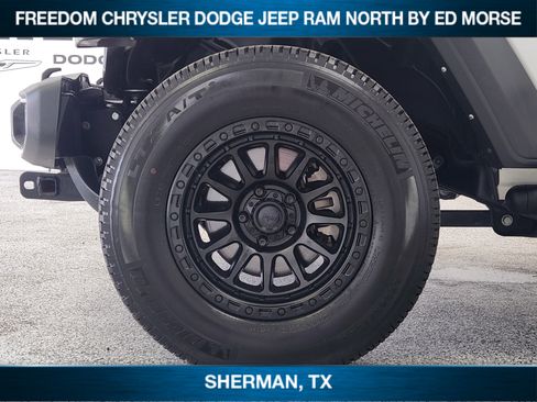 Used 2022 Jeep Wrangler Sport AWD/4WD image 7