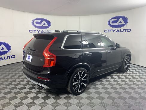 Used 2018 Volvo XC90 T6 Momentum w/ Convenience Package AWD/4WD image 3