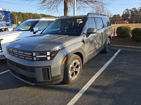 Used 2024 Hyundai Santa Fe SEL image 1