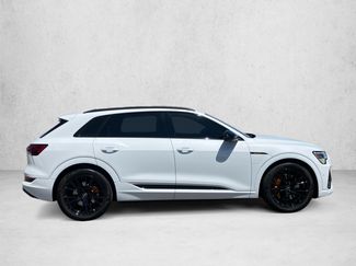 Used 2022 Audi e-tron Chronos AWD/4WD video 4