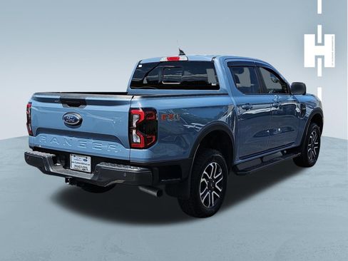 Used 2025 Ford Ranger Lariat w/ FX4 Off-Road Package AWD/4WD image 2