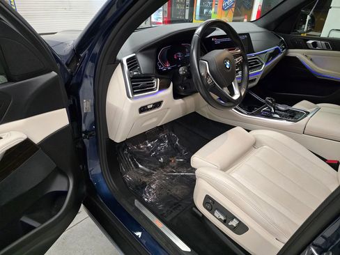 Used 2019 BMW X5 xDrive40i w/ Luxury Seating Package image 16