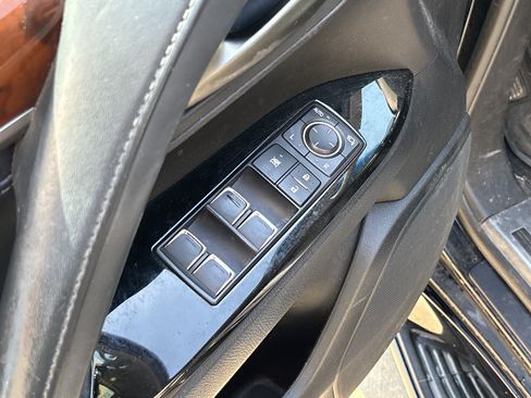 Used 2017 Lexus LX 570 4WD w/ Luxury Package image 15