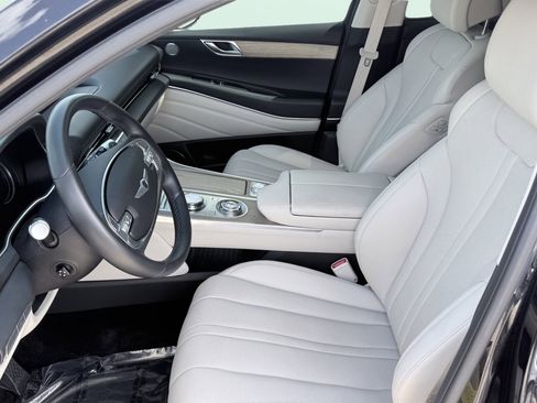 Used 2024 Genesis GV80 2.5T AWD/4WD image 25