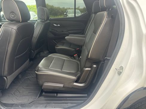 Certified 2023 Chevrolet Traverse Premier w/ Redline Edition AWD/4WD image 30