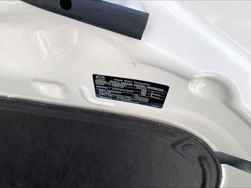 Used 2023 MAZDA MAZDA3 s FWD image 33