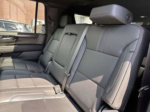 Used 2025 Chevrolet Suburban RST w/ Comfort Package image 16
