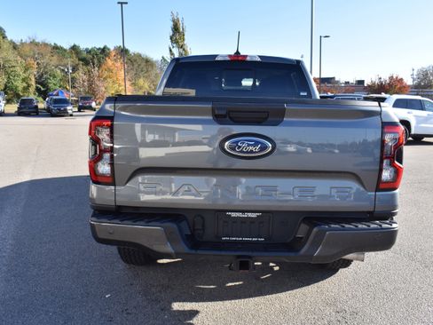 Used 2024 Ford Ranger XLT w/ FX4 Off-Road Package image 8