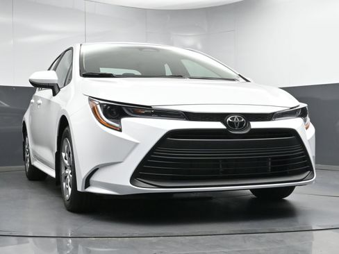 New 2026 Toyota Corolla LE image 24