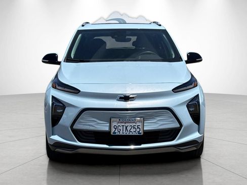 Used 2023 Chevrolet Bolt EUV Premier w/ Sun & Sound Package FWD image 8