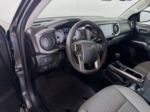 Certified 2023 Toyota Tacoma SR5 AWD/4WD image 10