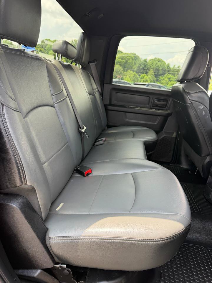 Used 2022 RAM 2500 Tradesman w/ Chrome Appearance Group RWD image 14