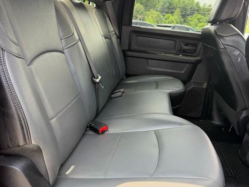 Used 2022 RAM 2500 Tradesman w/ Chrome Appearance Group RWD image 14