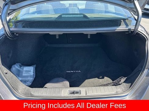 Used 2025 Nissan Sentra SV w/ Trunk Package FWD image 10