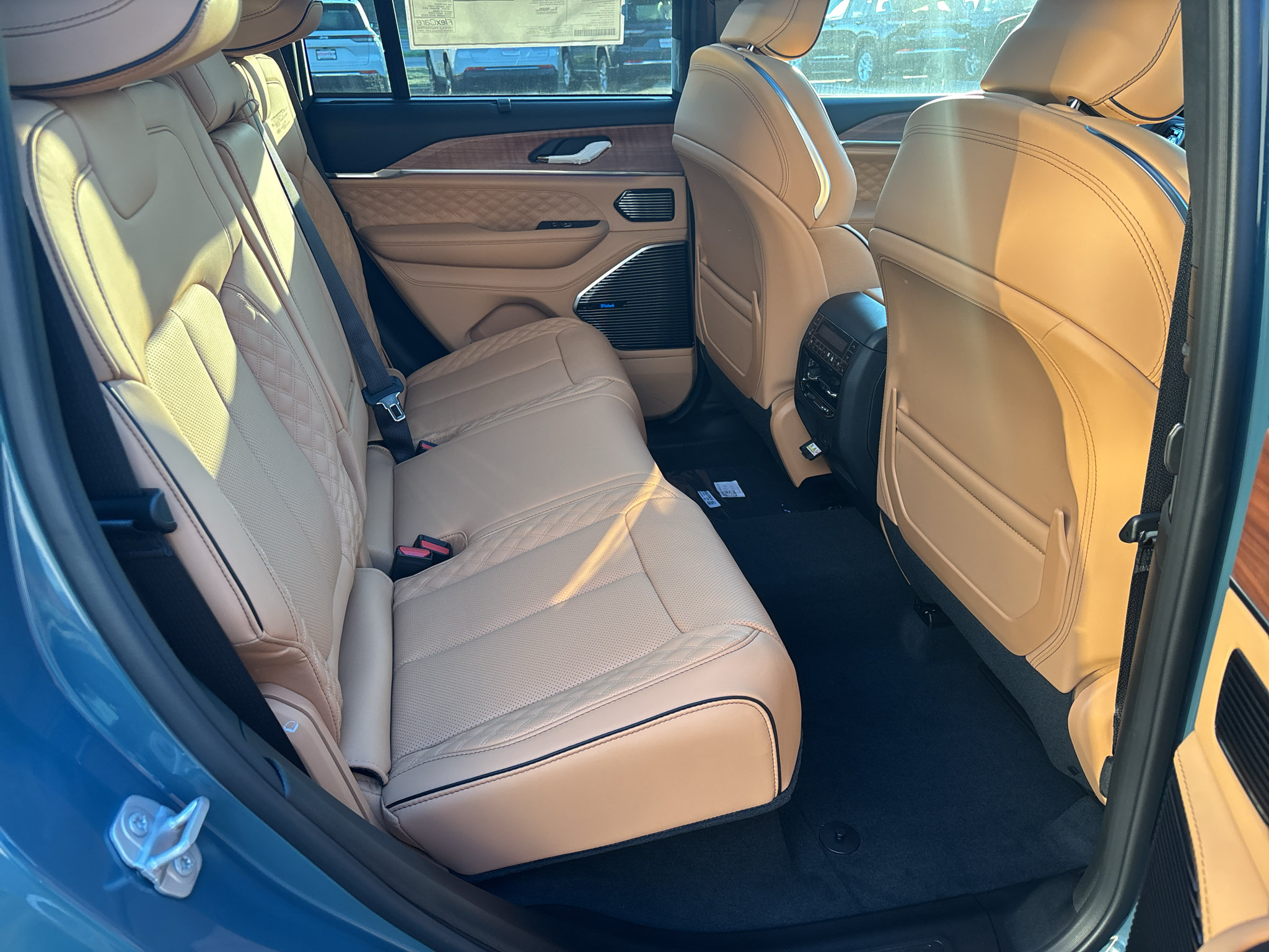 New 2027 Jeep Grand Cherokee Summit AWD/4WD image 26