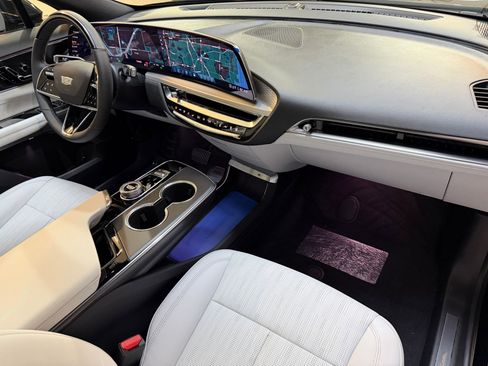 New 2026 Cadillac Lyriq Sport AWD/4WD image 50