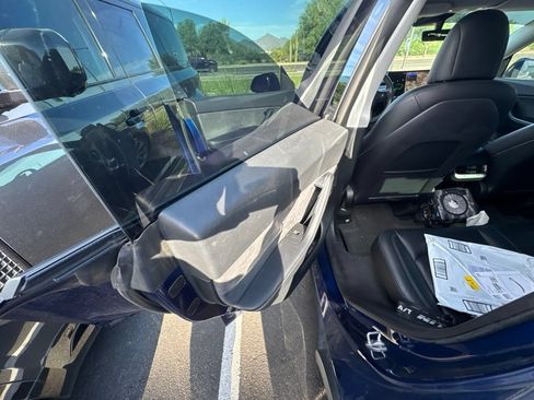 Used 2021 Tesla Model Y Long Range AWD/4WD image 8