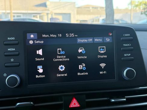 Used 2023 Hyundai Elantra SEL FWD image 19