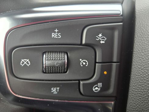 Used 2024 Chevrolet Blazer RS image 21